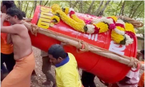 மலைக்கு கொண்டு செல்லப்பட்டது மகா தீப கொப்பரை