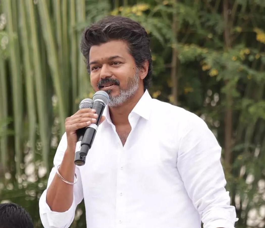 வேலூரில் விஜய் மக்கள் சந்திப்பு நிகழ்ச்சி 20 நிபந்தனைகள் விதித்த போலீசார்