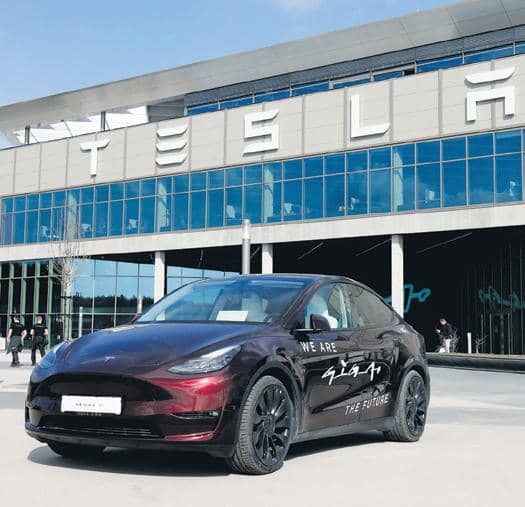 After Factory, Electric Car Maker Tesla Scouting For Showroom Space In India