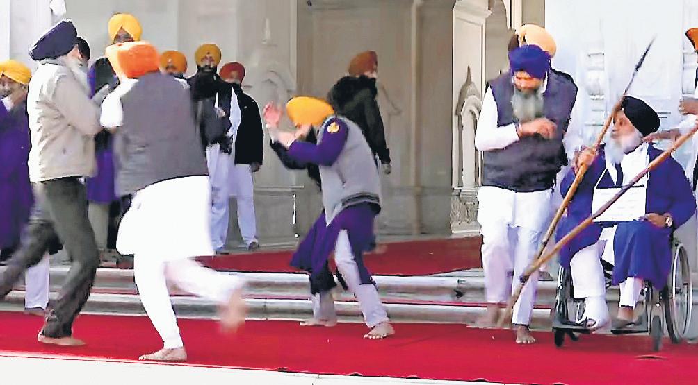 Sukhbir Singh Badal shot at, escapes unhurt