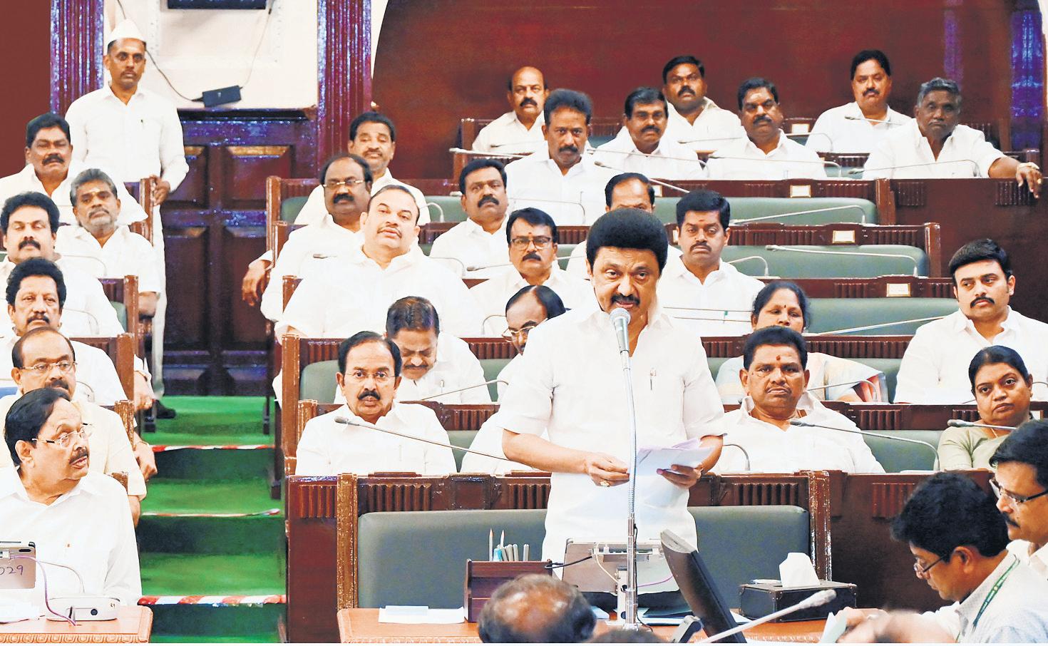 CM Proposes Stricter Penalties for Crimes Against Women, Kids