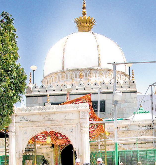 Huge rush to Ajmer dargah, locals step in as all hotel rooms booked