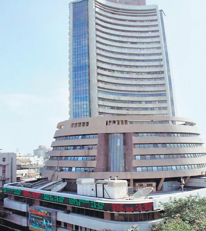 Investors Poorer by ₹13 Lakh Cr as Market Collapses