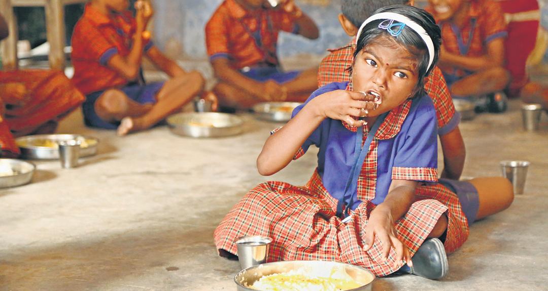 Cook assistants upset over fixed pay move, seek its rollback