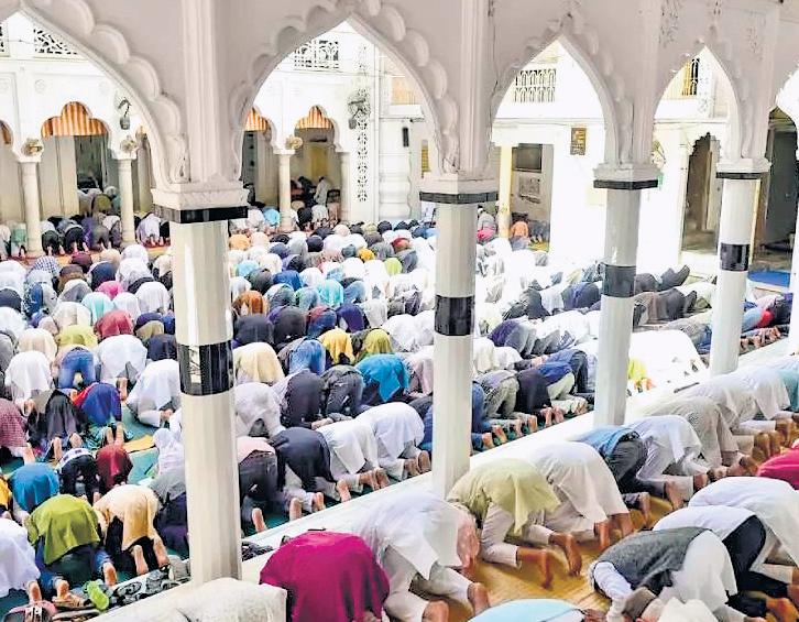 ... in MP, youths asked to come home after prayers