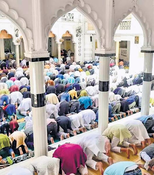 BJP Launches Muslim Outreach, Set to Supply Aid to 32L Families on Eid