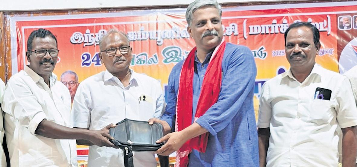 Centre trying to bring back three farm laws through back door