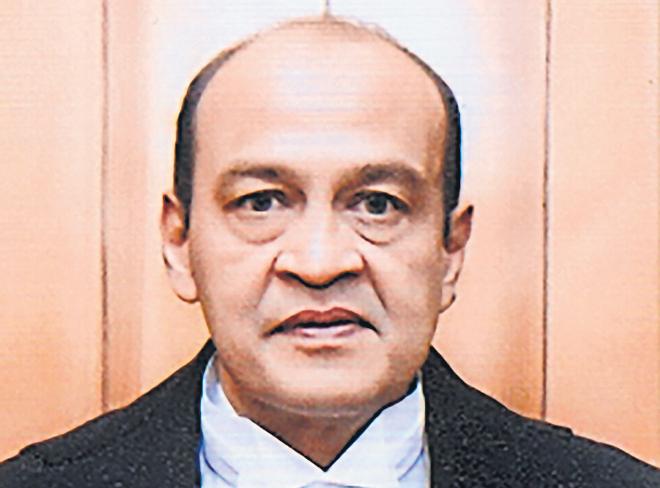 Do not dispose of phone or tamper with data, HC CJ tells judge Varma