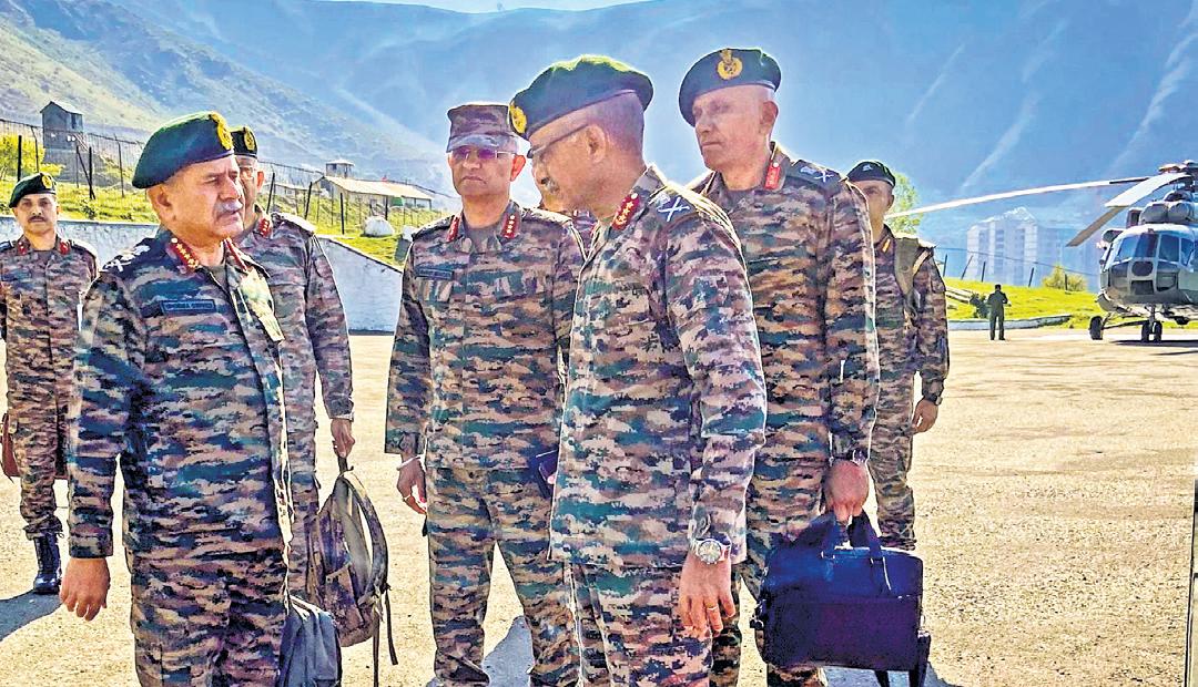 Army Chief briefs L-G on situation