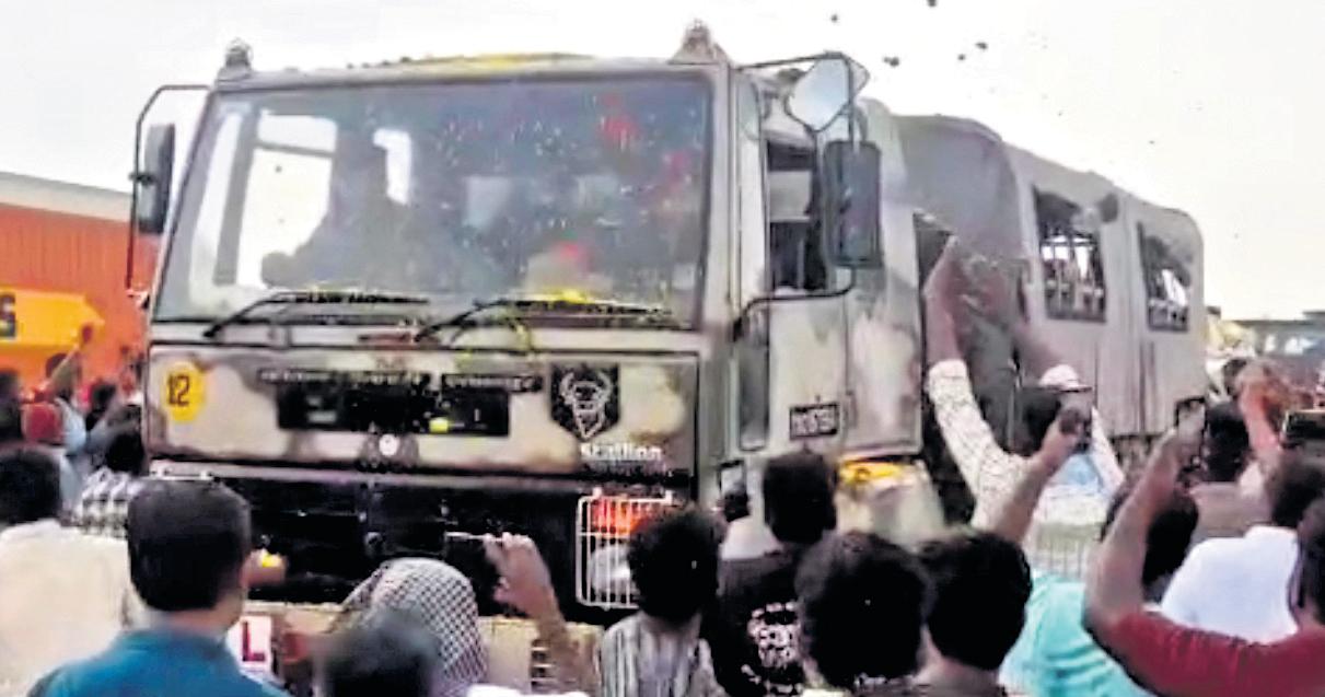 Martyred braveheart's body reaches AP, last rites today