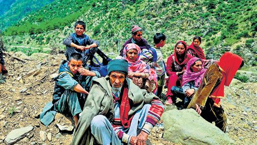 No govt relief, Uri villagers unite to give shelter to 3 homeless families
