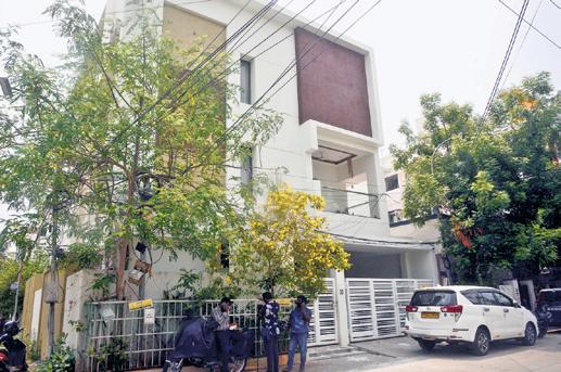 ED Searches 10 Places, Grills Tasmac MD in ₹1,000 Crore 'Scam'