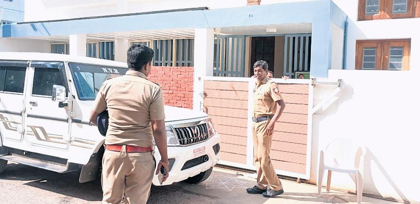 ₹1.5-cr DA case: Search at AMMK leader's house