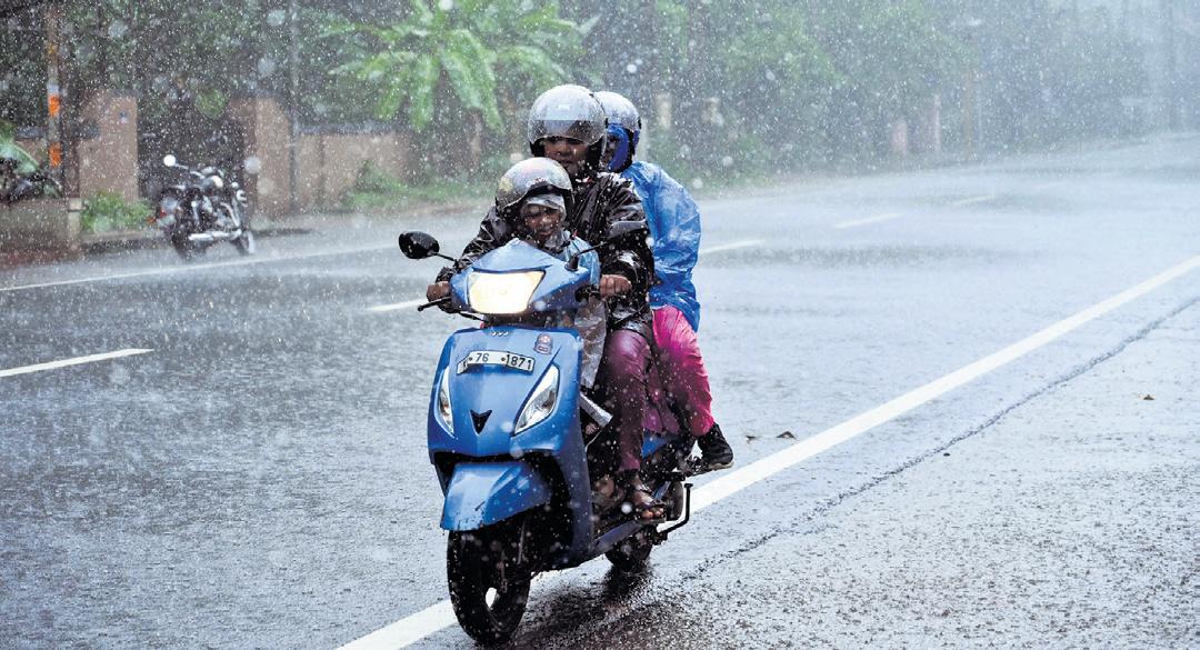 Red alert in 11 KL districts as monsoon intensifies