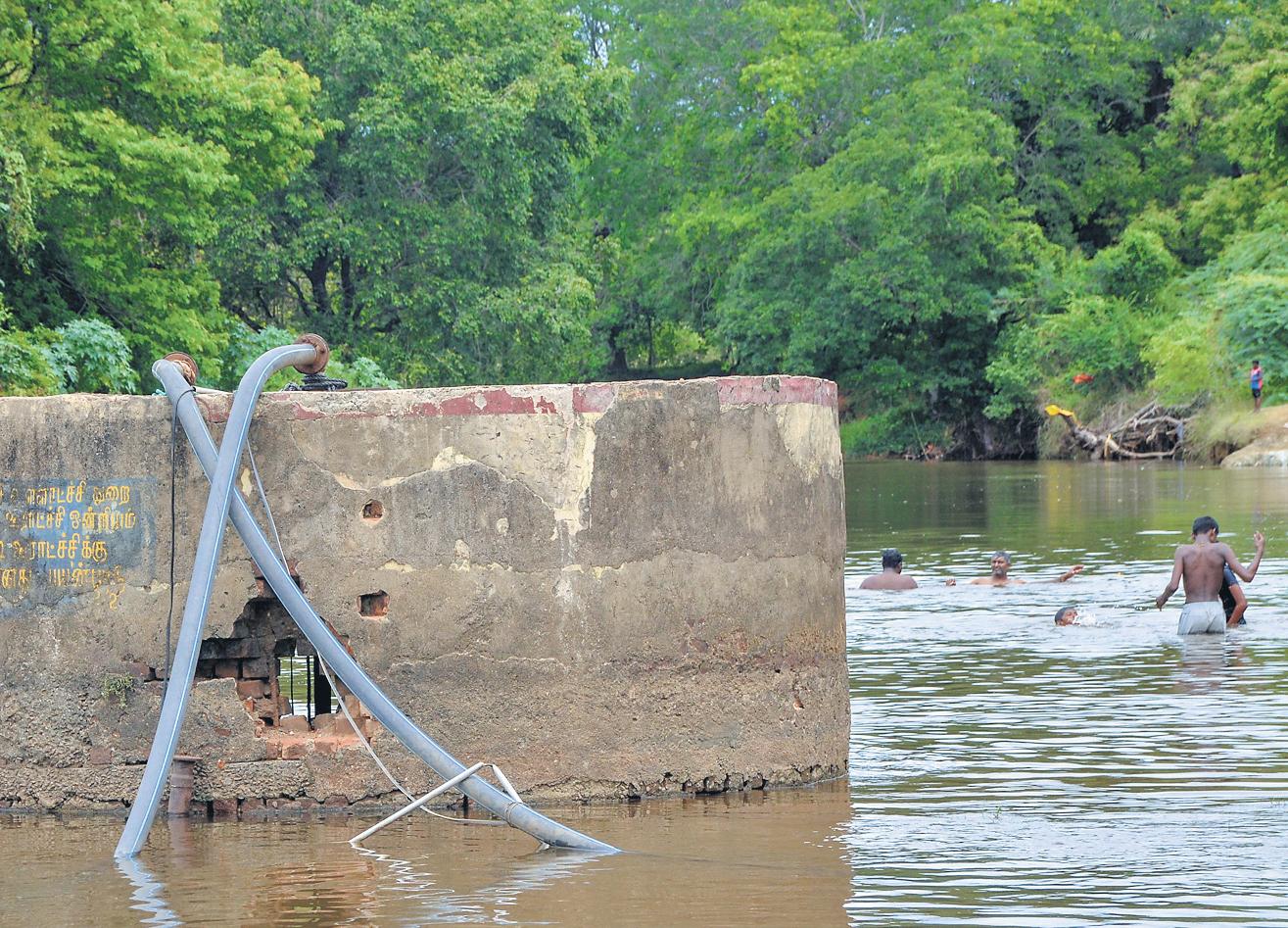 From river to home, it's a 'raw' deal for south TN