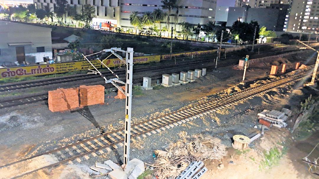 Kilambakkam skywalk work resumes