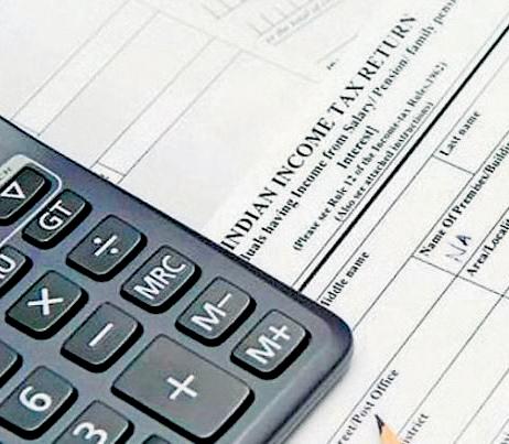 Net direct tax revenue falls 1.34% to ₹5.63 lakh cr on higher refunds