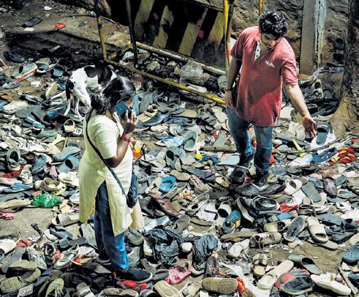 Govt blames RCB, organisers for mess