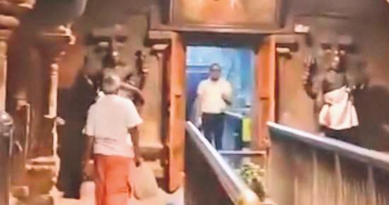 SP's temple visit sparks allegation of Agama violation