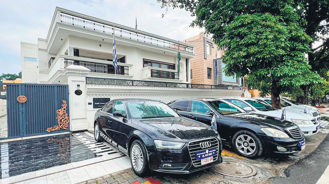 UP Police Seal Westarctica Embassy, Arrest 'Ambassador'