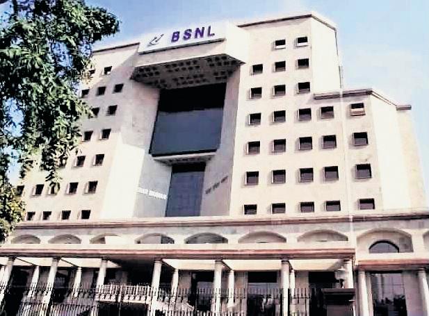 No revenue loss to BSNL from tower leasing to Jio: MoS Chandra Sekhar