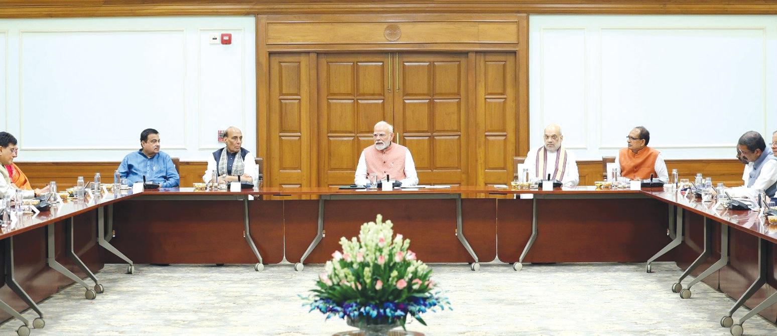 Modi Chairs Meet with Key Ministers on I-Day Promises to the Nation