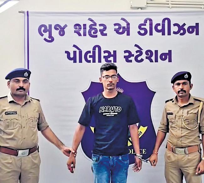 Upset Over Being Blocked on Social Media, Gujarat Man Slits Girl's Throat
