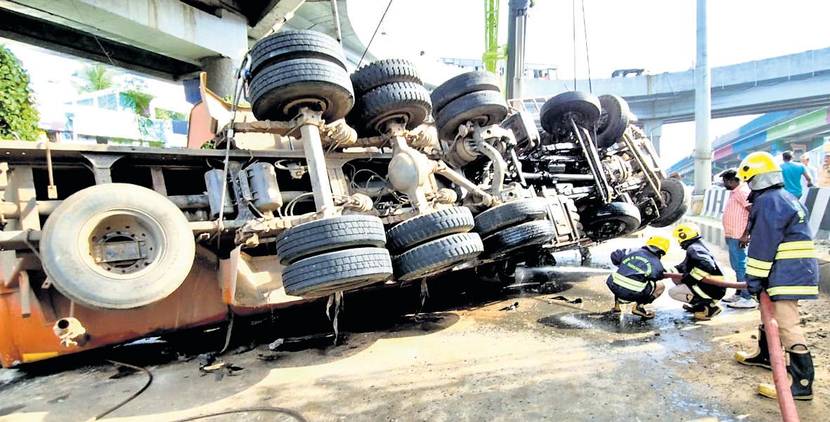 Lorry Topples, Traffic Takes Hit on GST Road