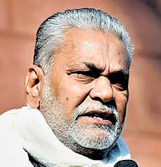 Fadnavis, Rupala Lead Race for BJP National President's Post