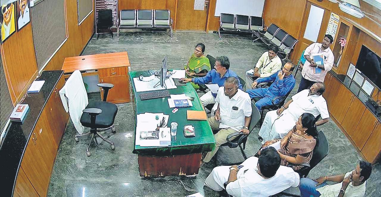 Dalit Govt Staff Falls at Feet of DMK Councillor, 5 Booked