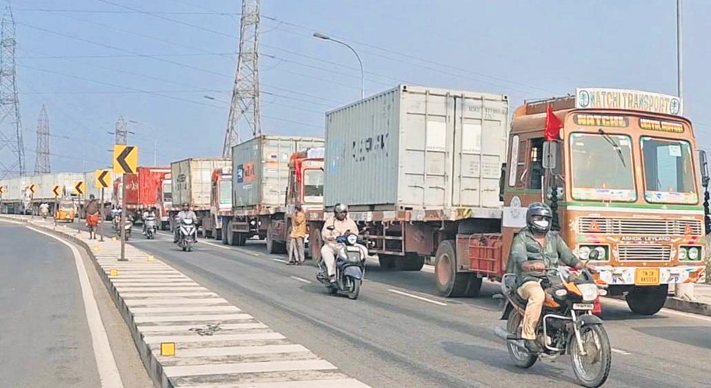 Freight model based on cargo flow planned in city