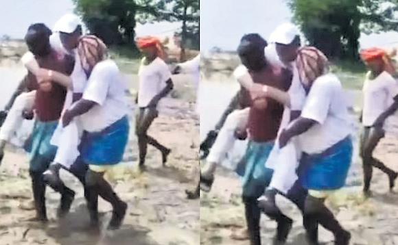Cong MP piggybacks on villagers for flood check