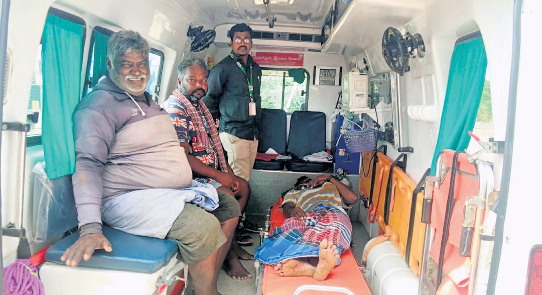 'Lankan' pirates attack 12 Nagai fishers; 4 in hosp