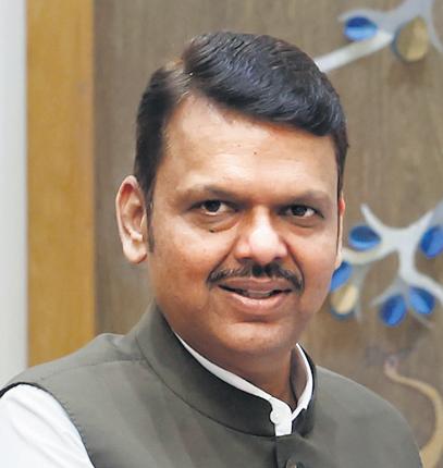 Fadnavis meets Modi, seeks financial help for Maha rain-hit farmers