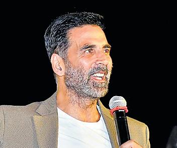 Kumar shares daughter’s encounter with dangerous cyber criminals