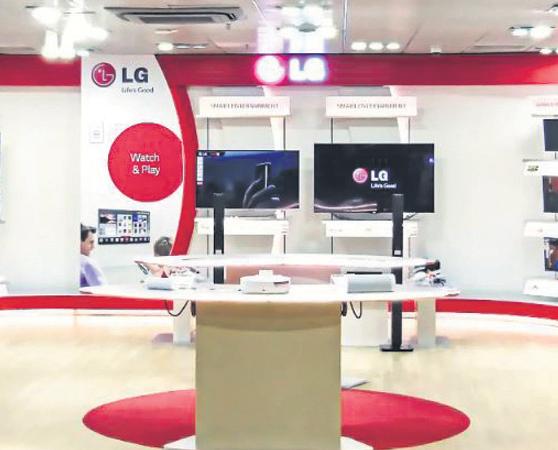 LG IPO shines, Tata Cap yet to be fully booked