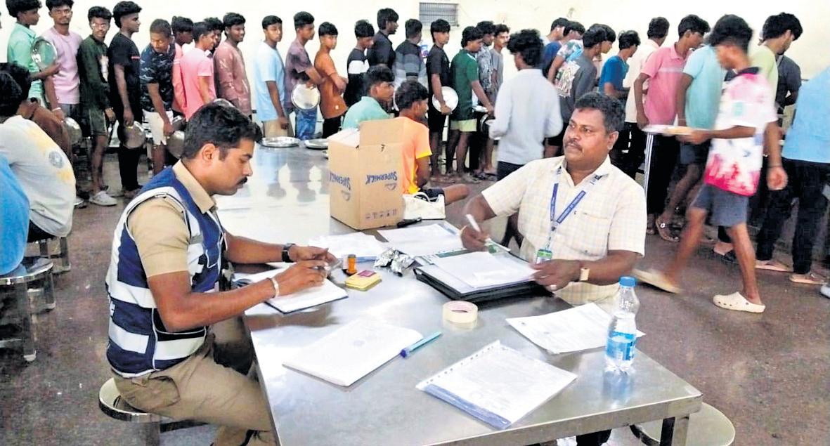 14 fall sick after dinner at Kovai engg college