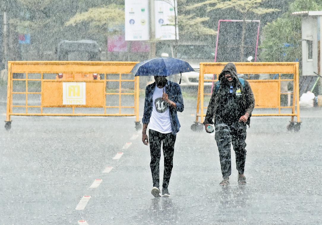 Moderate rain in city for next 3 days
