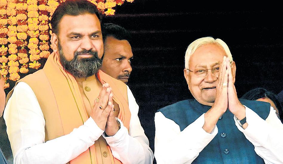 In a first, Nitish agrees to part away with home