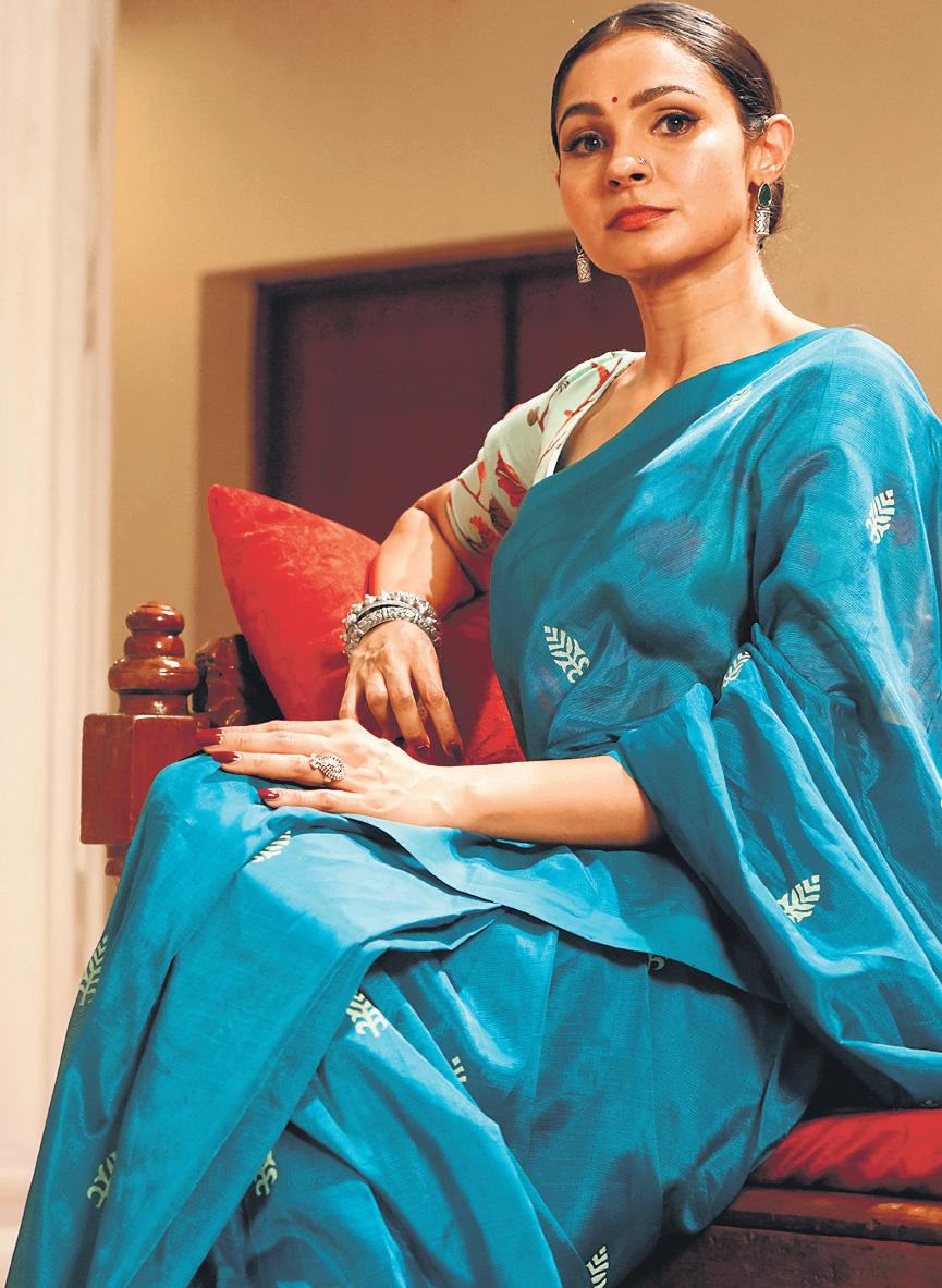 DELECTABLE YET MIDDLING DARK COMEDY