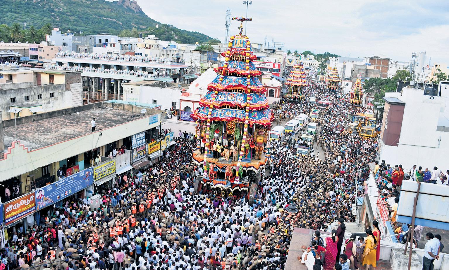 Maha Ratham: Devotees throng T’malai