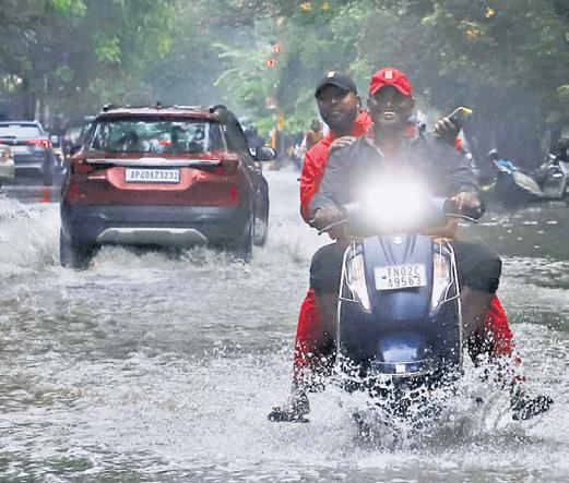 Lingering system pounds Chennai, west TN may face onslaught today