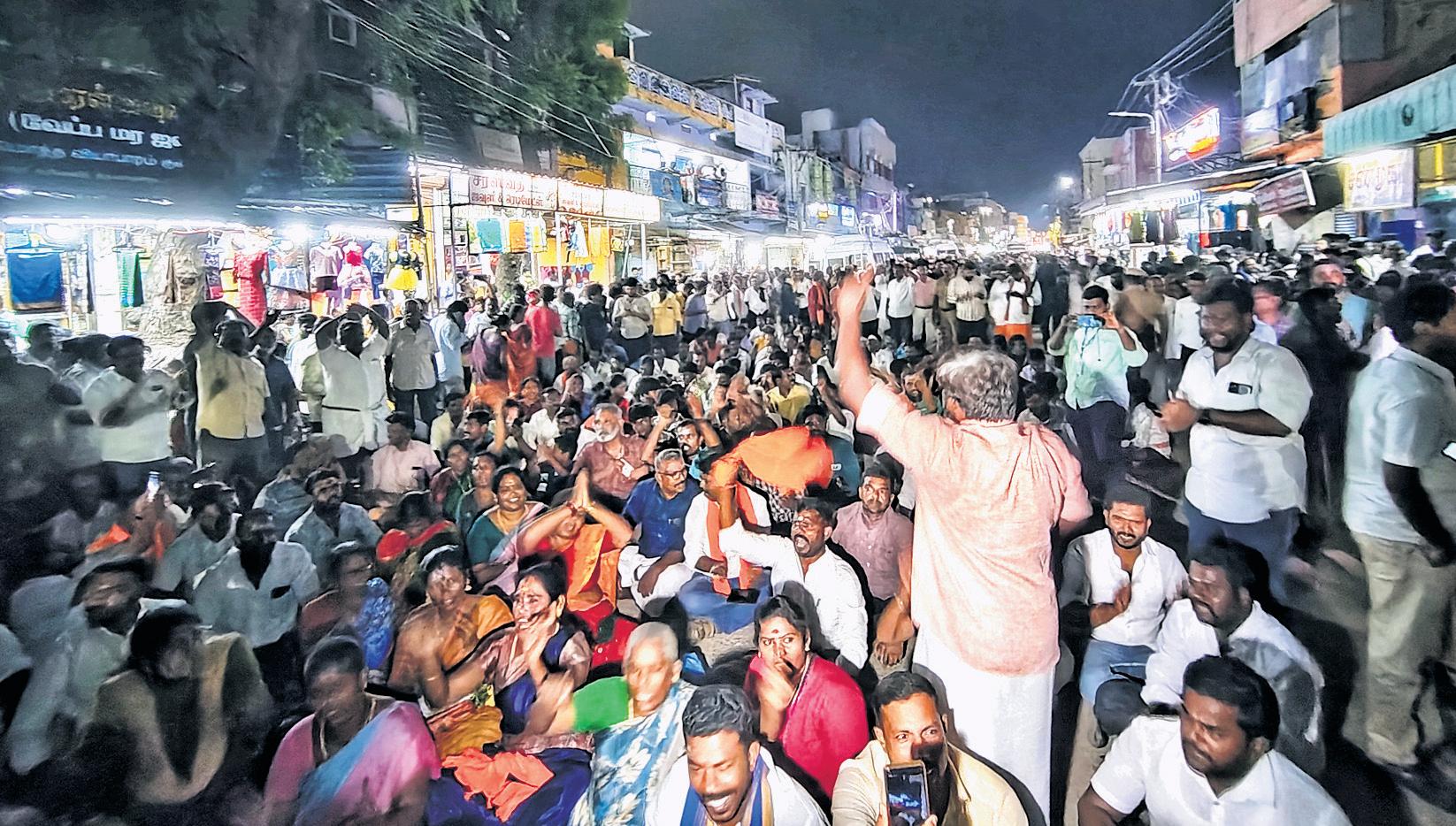 HC bins Sec 144 order, tells cops to help petitioner light Deepam