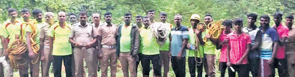 After 10 hrs, 5 cops stranded on hill in rain rescued
