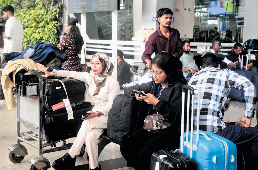 INDIGO CRISIS: CANCELLATIONS LEAVE PASSENGERS HIGH & DRY