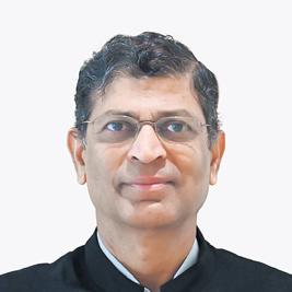 THE ODDITY OF PRIVILEGED FUGITIVES