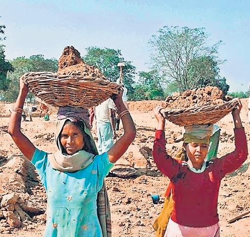 No action against men who got ₹10K under women yojna