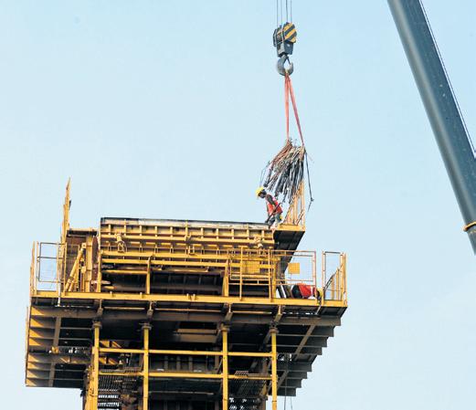Climate change-driven heat stress reduces productivity of outdoor workers by 1.4x: Study