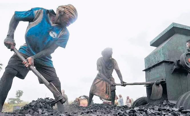 Coal India profit drops 32% to ₹4,263 crore