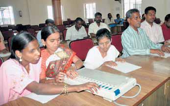 Voter signline, accessible Form 7A to aid deaf, visually impaired voters